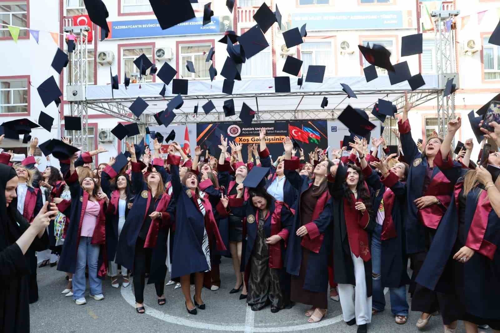 Atatürk Üniversitesi Bakü’de mezuniyet coşkusu yaşadı