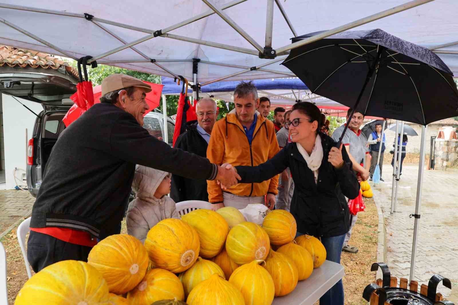 Safranbolu’da antika pazarı açıldı