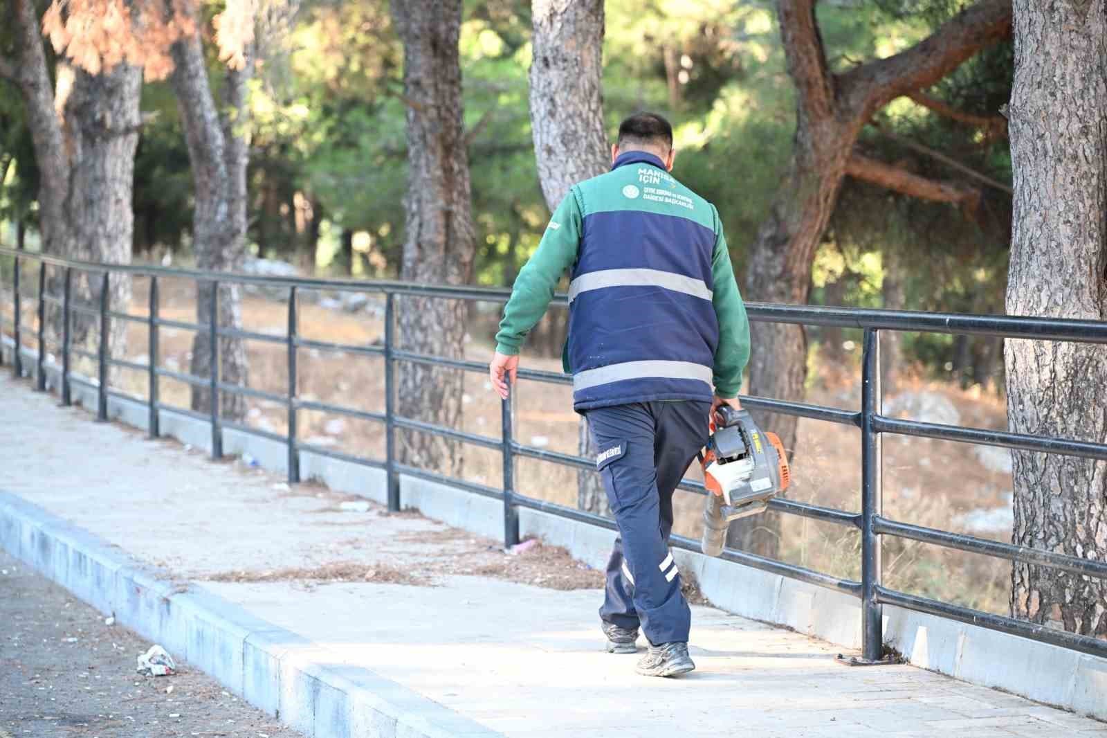 Edirne’de 10 metrelik kuyuda mahsur kalan kedi yavrusunu itfaiye kurtardı