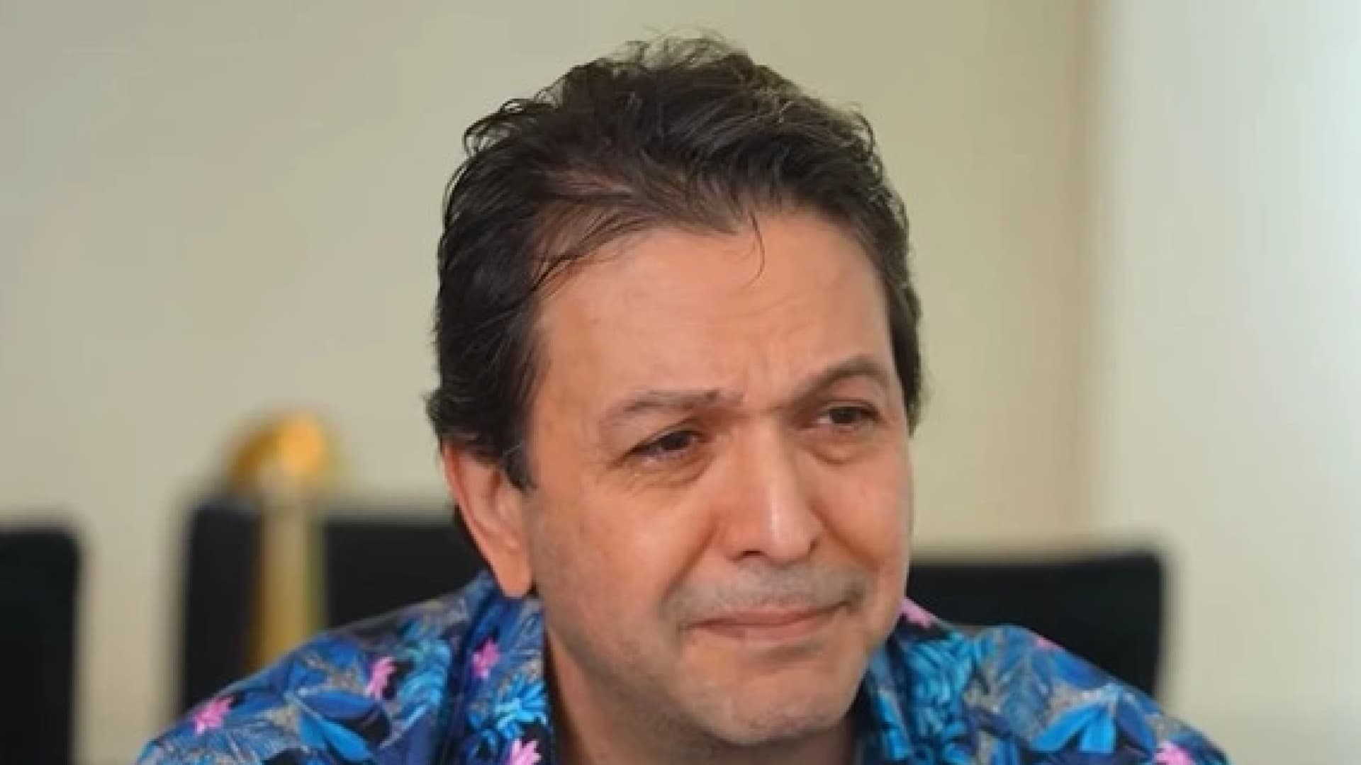 "8 dairemi satmak zorunda kaldım"