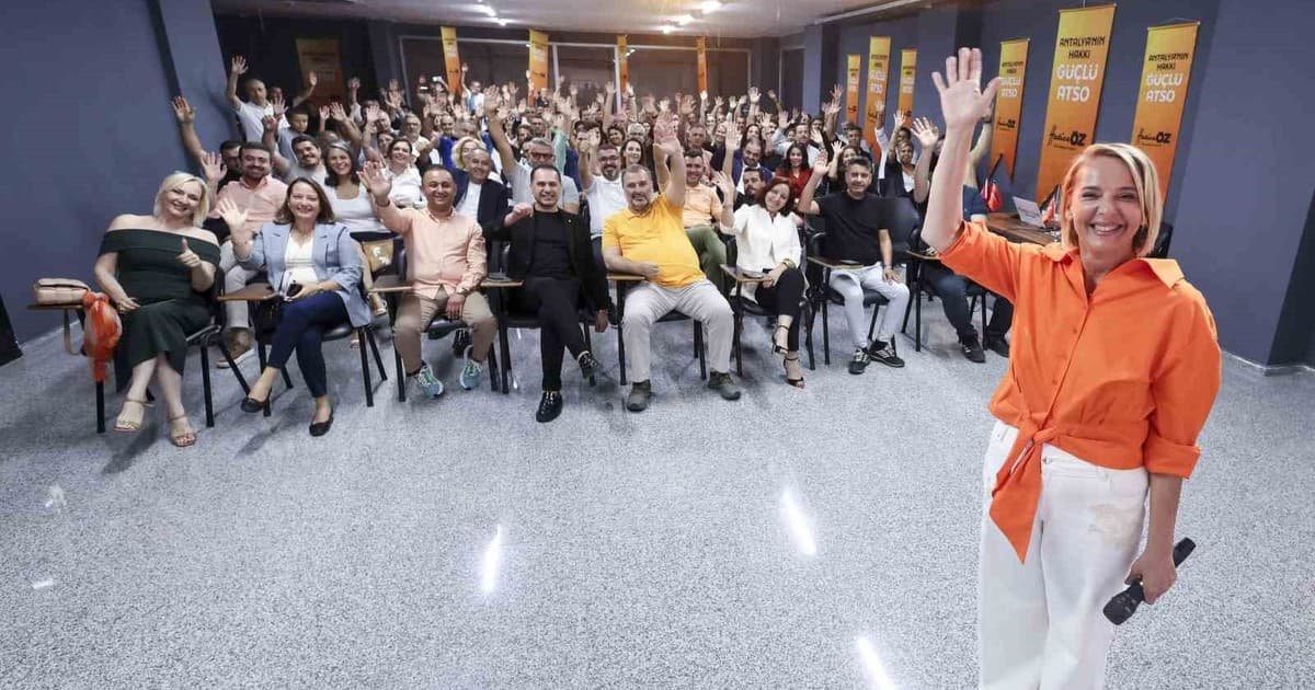 ATSO başkan adayı Öz: "Liderlik, tek başına önde yürümek değil; ekibinin gücünü ortaya çıkarmak ve aynı hedefe birlikte yürümektir"