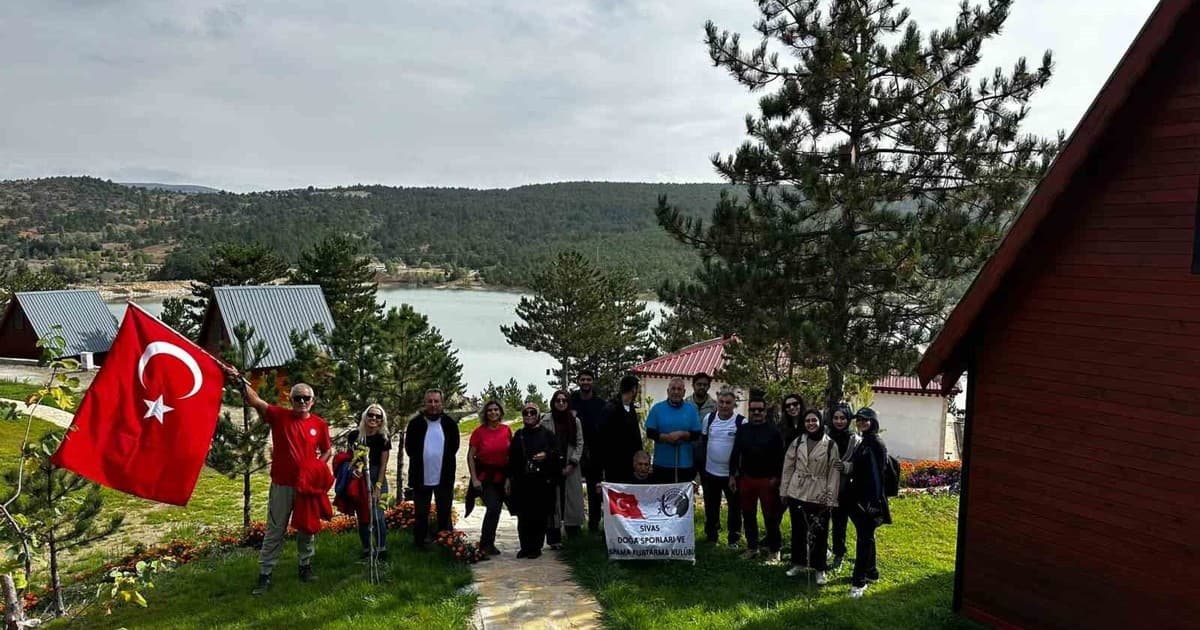 Sivas-Tokat sınırında doğayla iç içe yürüyüş