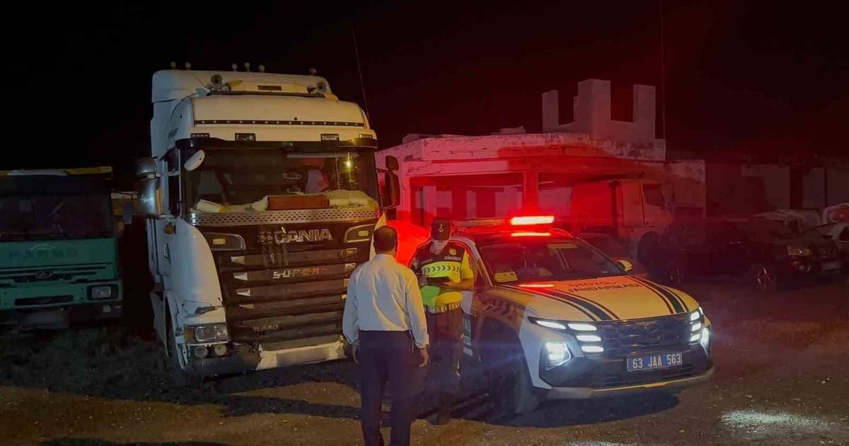 Şanlıurfa sahte plaka takan tır sürücüsü gözaltına alındı