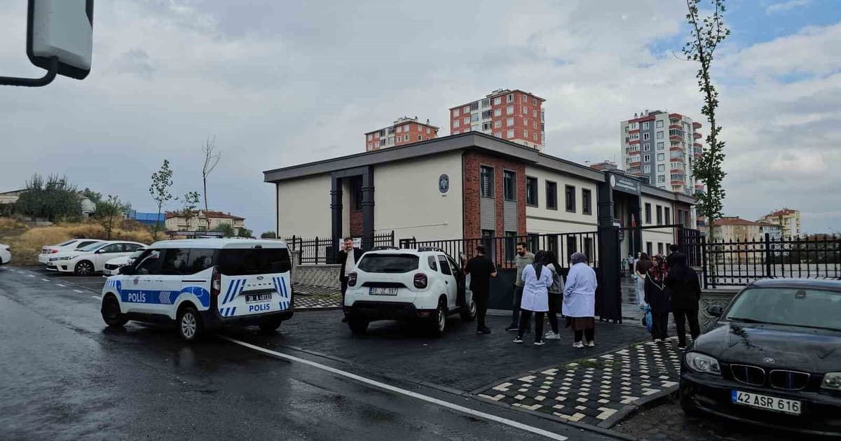 Kayseri’de okul önünde hareketli dakikalar