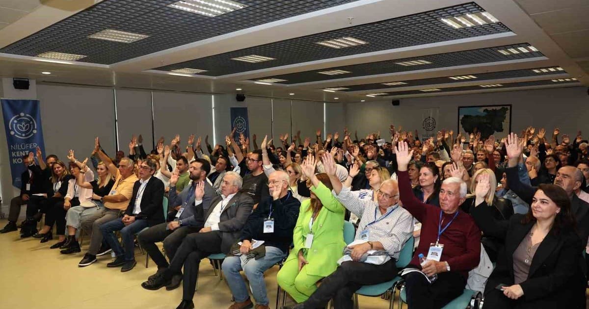 Nilüfer Kent Konseyi’nde Mustafa Berkay Aydın güven tazeledi