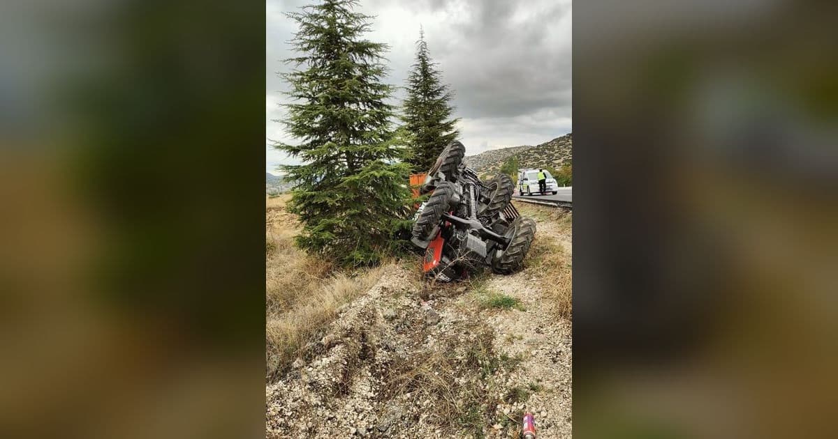 Burdur’da traktör devrildi, sürücüsü yaralandı