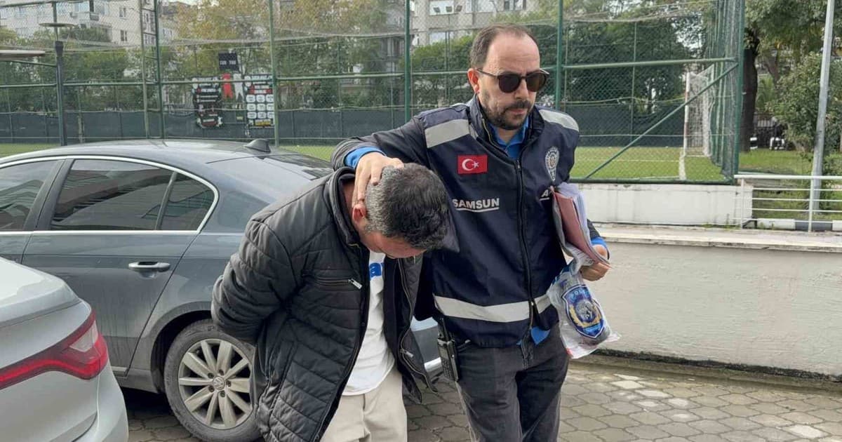 Pencereden eve girip bıçak tehdidiyle cüzdan gasp etti