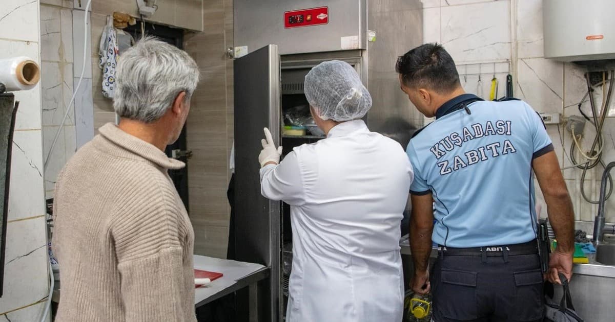 Kuşadası Belediyesi’nden restoranlara sıkı denetim