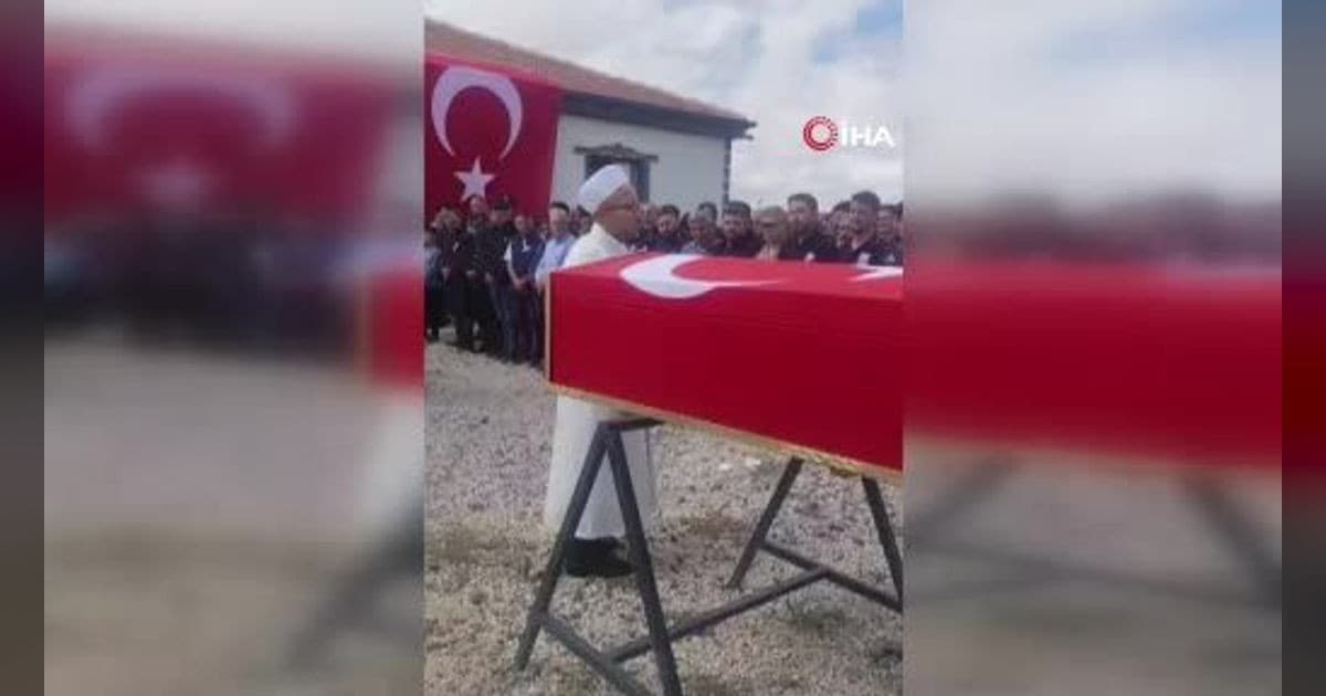 Düğünde isabet eden kurşunla hayatını kaybeden uzman çavuş son yolculuğuna uğurlandı