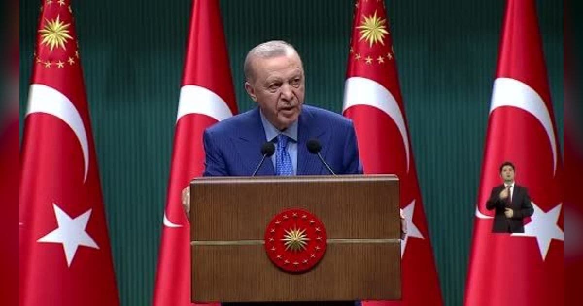 Cumhurbaşkanı Erdoğan: "Fon konusunu etraflıca değerlendirme fırsatı bulduk"