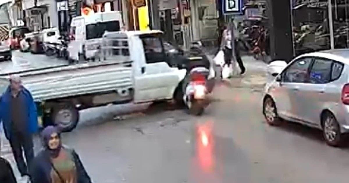Sinop’ta motosiklet kamyonete çarptı: 1 yaralı