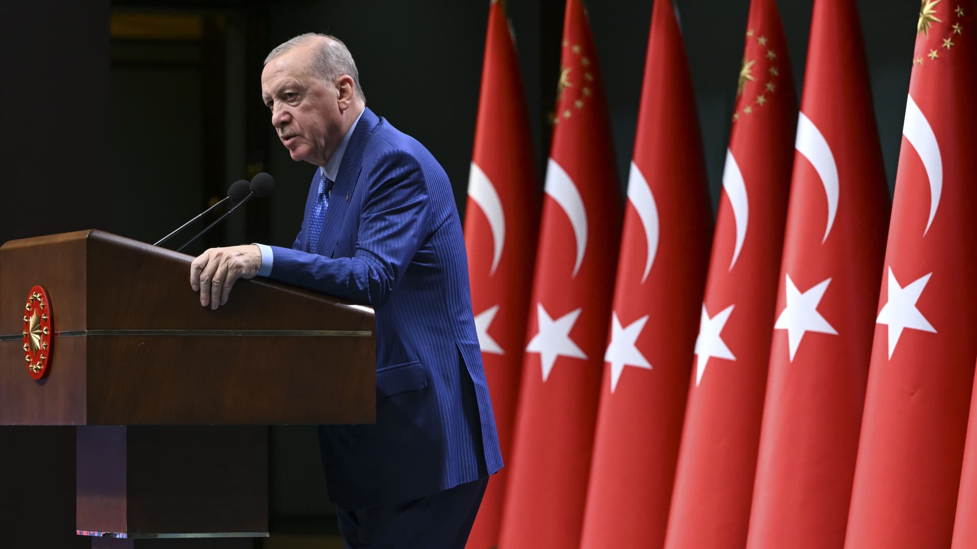 Ekonomi yönetimiyle fon toplantısı