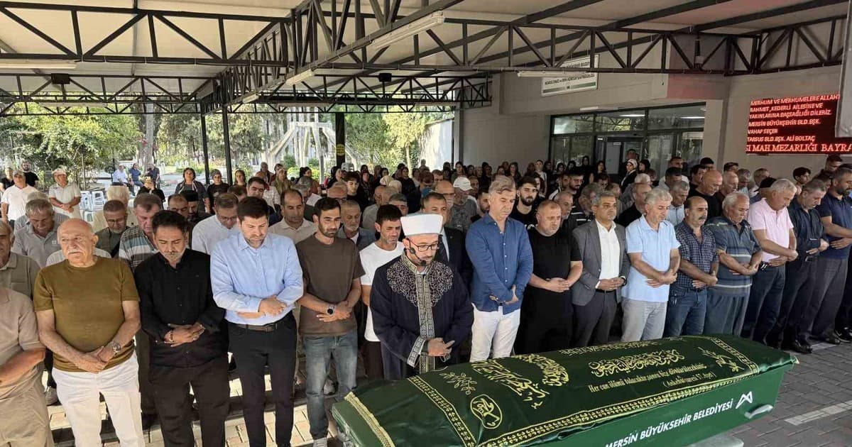 Kahvehanedeki silahlı saldırıda hayatını kaybeden antrenör son yolculuğuna uğurlandı