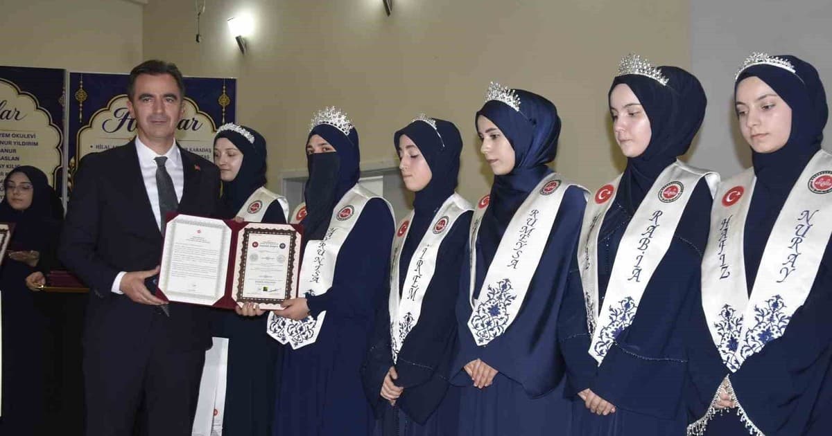 Bitlis’te 86 hafize icazet aldı