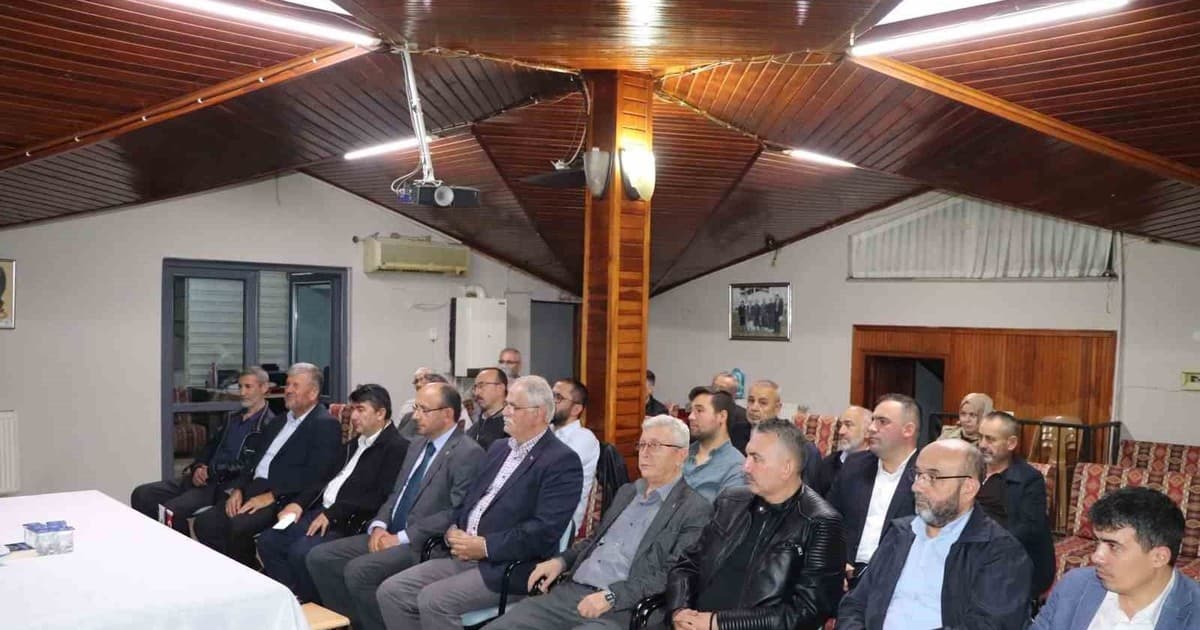 Prof. Dr. Adem Apak: "Ahlak, hayatın her alanında sorumluluk bilincidir"
