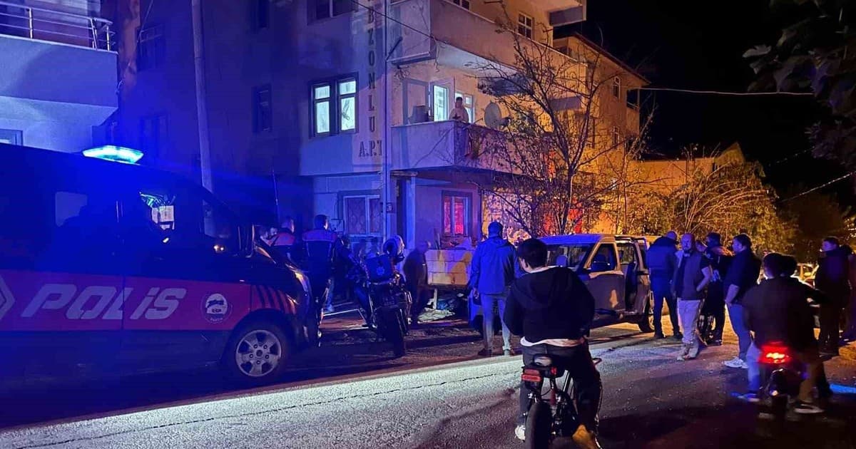 Evinde havaya ateş açan şahıs mahalleyi ayağa kaldırdı