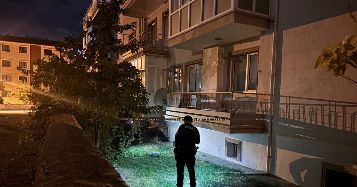 Erzincan’da 4. kattan düşen 77 yaşındaki kadın hayatını kaybetti