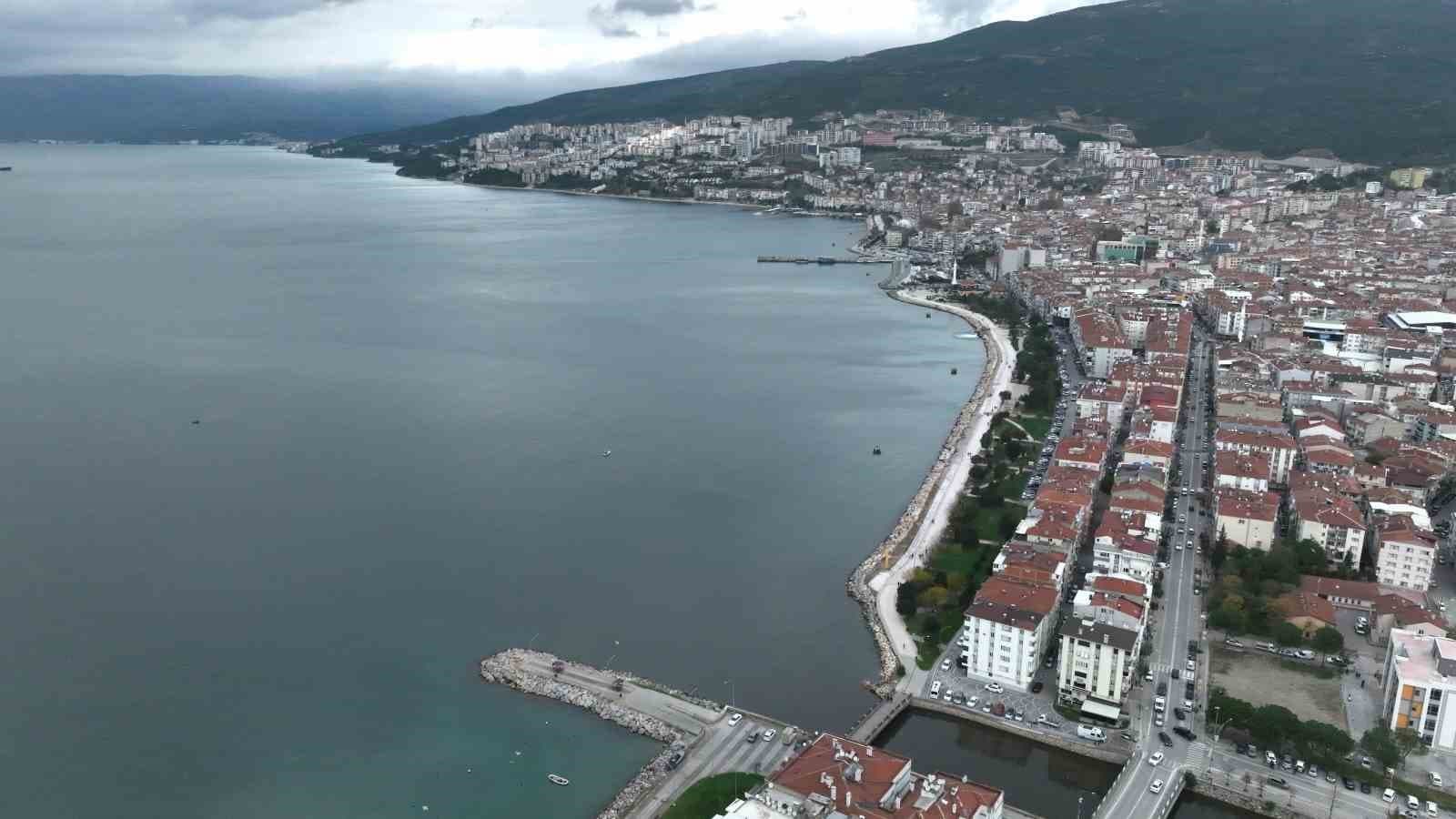 Gemlik'te Gece Yarısı Depremi: Uzmanlardan Sismik Hareketlilik Açıklaması
