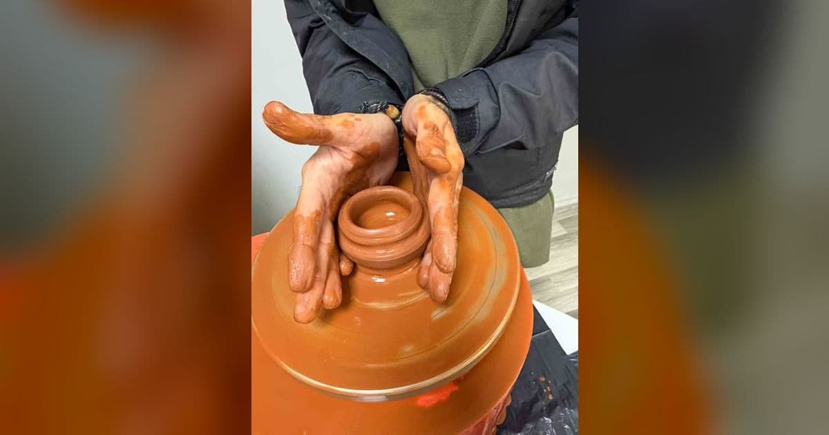Engelsiz Sanat Etkinliğinde Özel Bireyler Çömlek Sanatını Deneyimledi