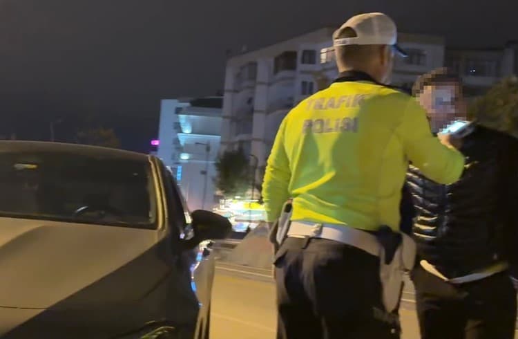 Alkollü Yakalanan Sürücünün Şaşırtan Parfüm Savunması