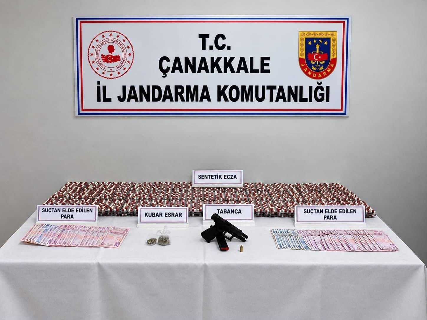 Biga'da Uyuşturucu Operasyonu: Yakalanan 2 Zanlı Tutuklandı
