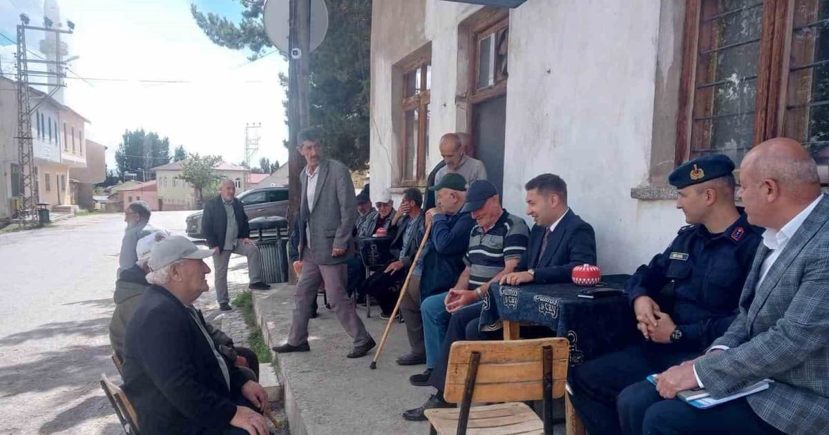 Kaymakam Deniz Yıldırım Köy Ziyaretlerinde Vatandaşlarla Bir Araya Geldi