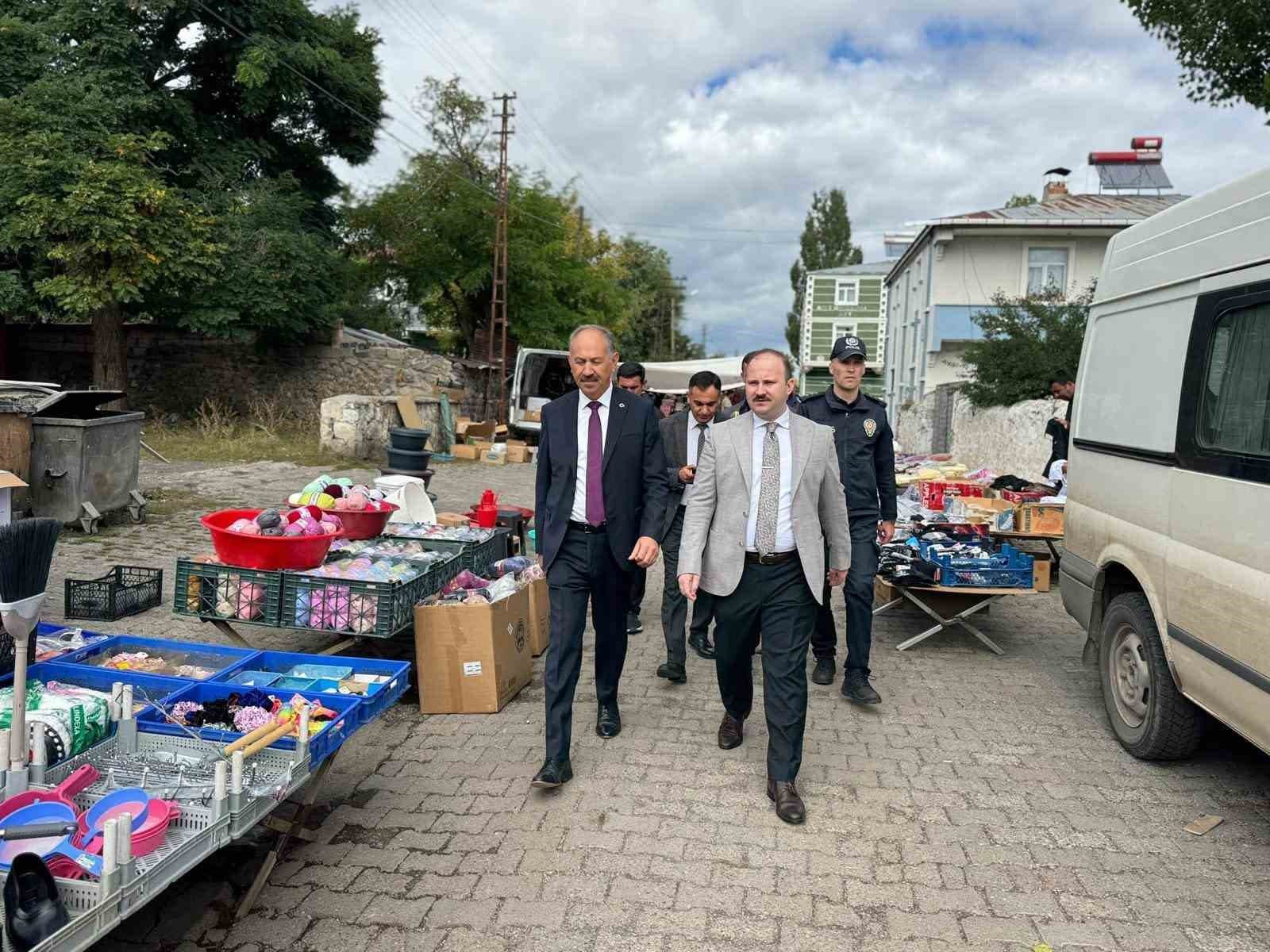 Arpaçay'da Mülki ve Yerel İdarecilerden İlçe Pazarına Ziyaret