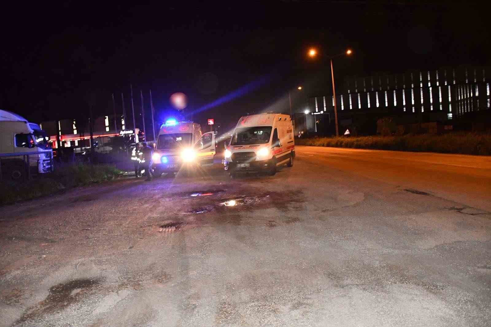 Hatay'da feci kaza: 45 günlük evli sürücünün yaşam mücadelesi