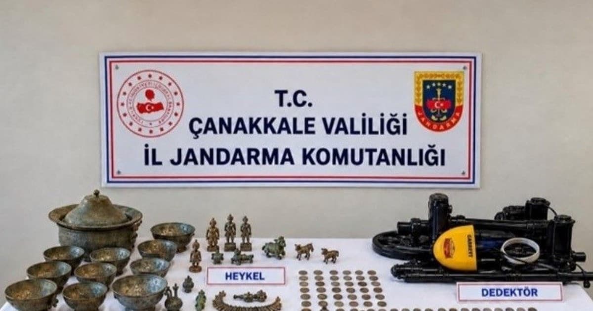 Çanakkale'de Kaçakçılık Operasyonu: Çok Sayıda Tarihi Eser ve Silah Ele Geçirildi