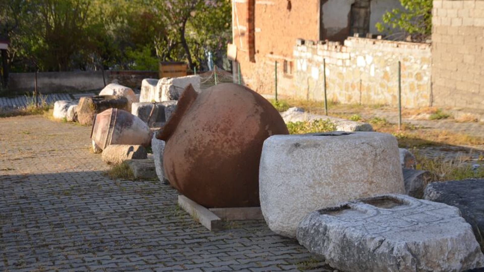 1800 Yıllık Tarihi Küpün Gizemi Aralandı: Dönemin Buzdolabıymış
