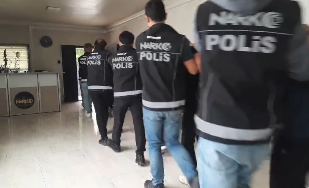 Konya'da Zehir Tacirlerine Büyük Darbe: 8 Şüpheli Yakalandı