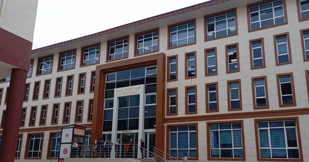 Şarkıcı Güllü'nün Ölümüyle İlgili Davada İlk Duruşma: Kızı Suçlamaları Reddetti