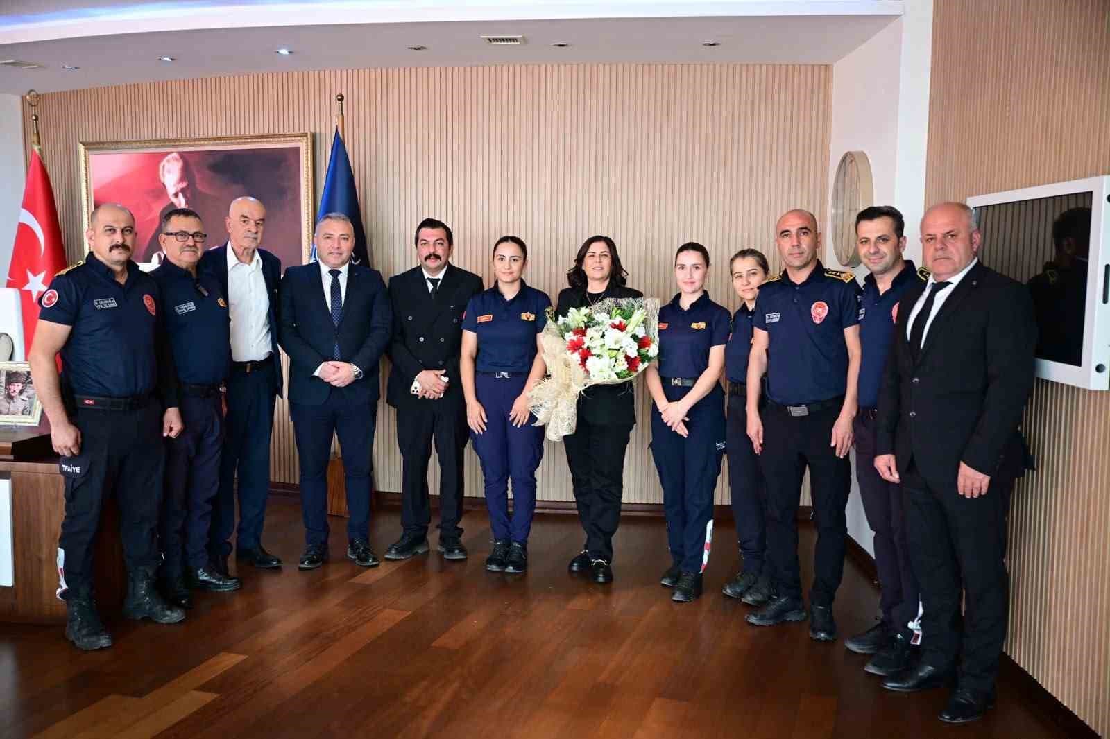 Başkan Çerçioğlu İtfaiye Ekiplerini Ağırladı: 'Ateş Savaşçılarının Yanındayız'