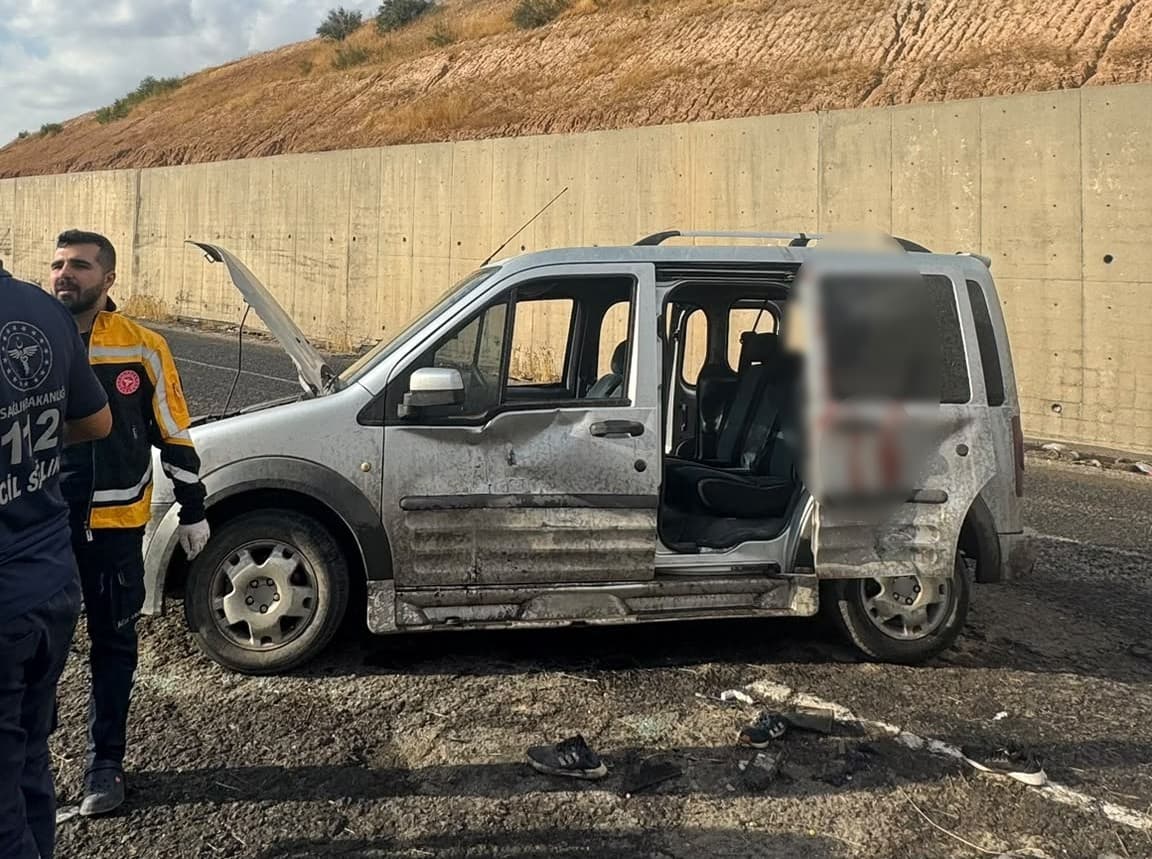 Cizre'de Kamyonet Takla Attı: Aynı Aileden 6 Kişi Yaralandı