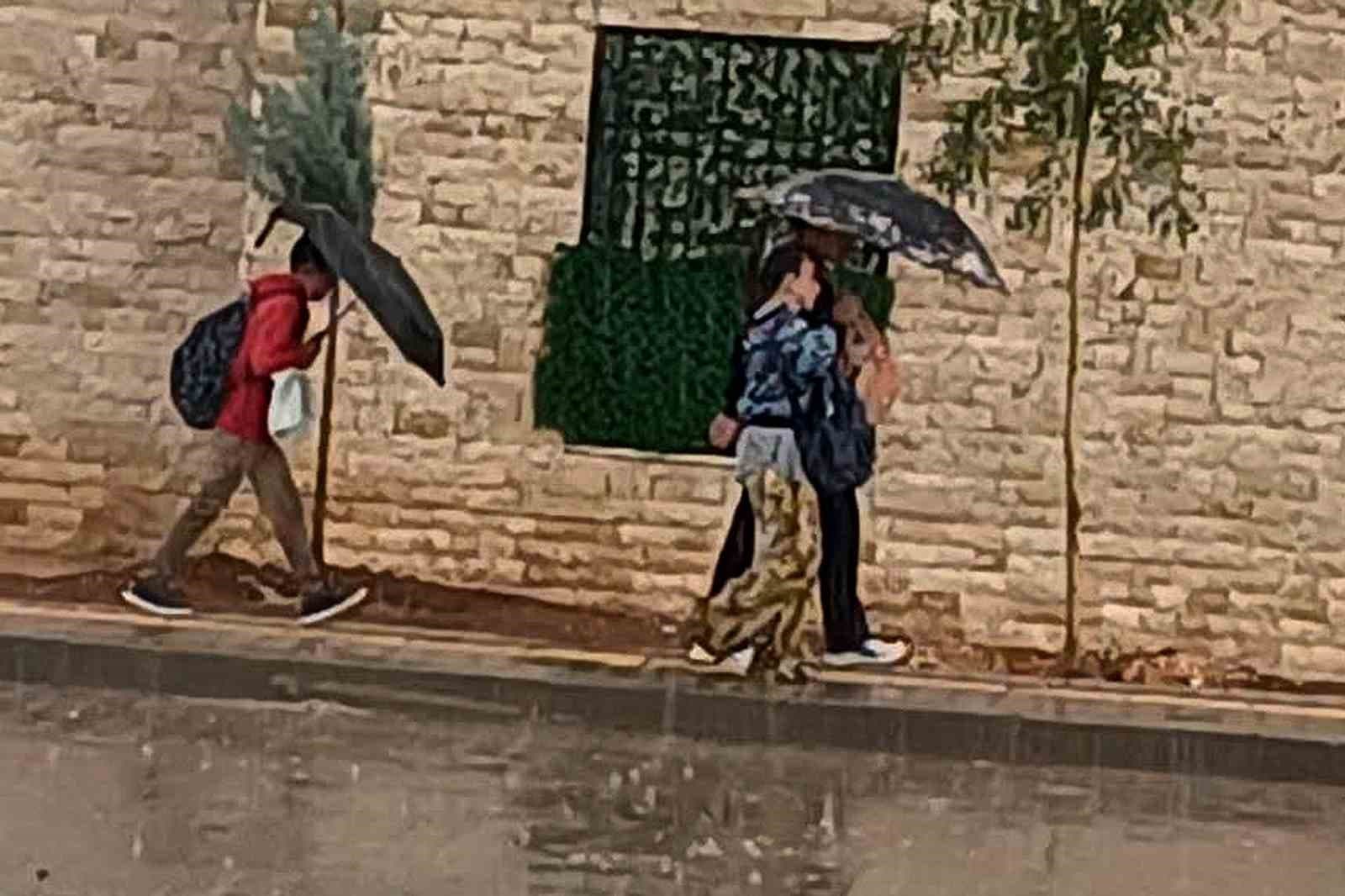 Araban'da Şiddetli Yağmur Yaşamı Olumsuz Etkiledi