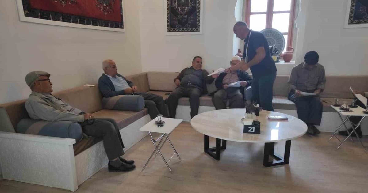 Karapınar'da Yaşlılar Günü'ne Özel Sağlık Bilgilendirmesi Yapıldı