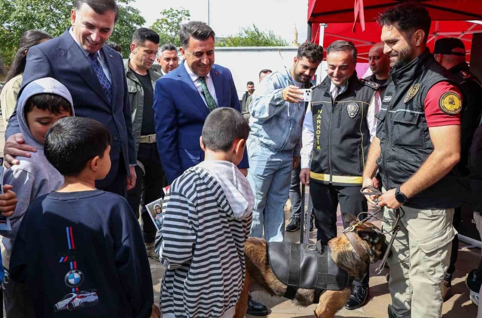 Çemişgezek'te Anneler Uyuşturucuya Karşı Bilgilendirildi