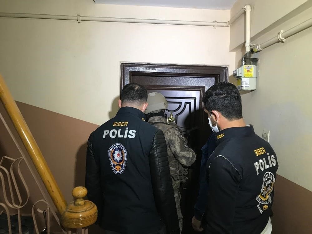 Aydın Merkezli Siber Operasyonda 2 Kişi Cezaevine Gönderildi