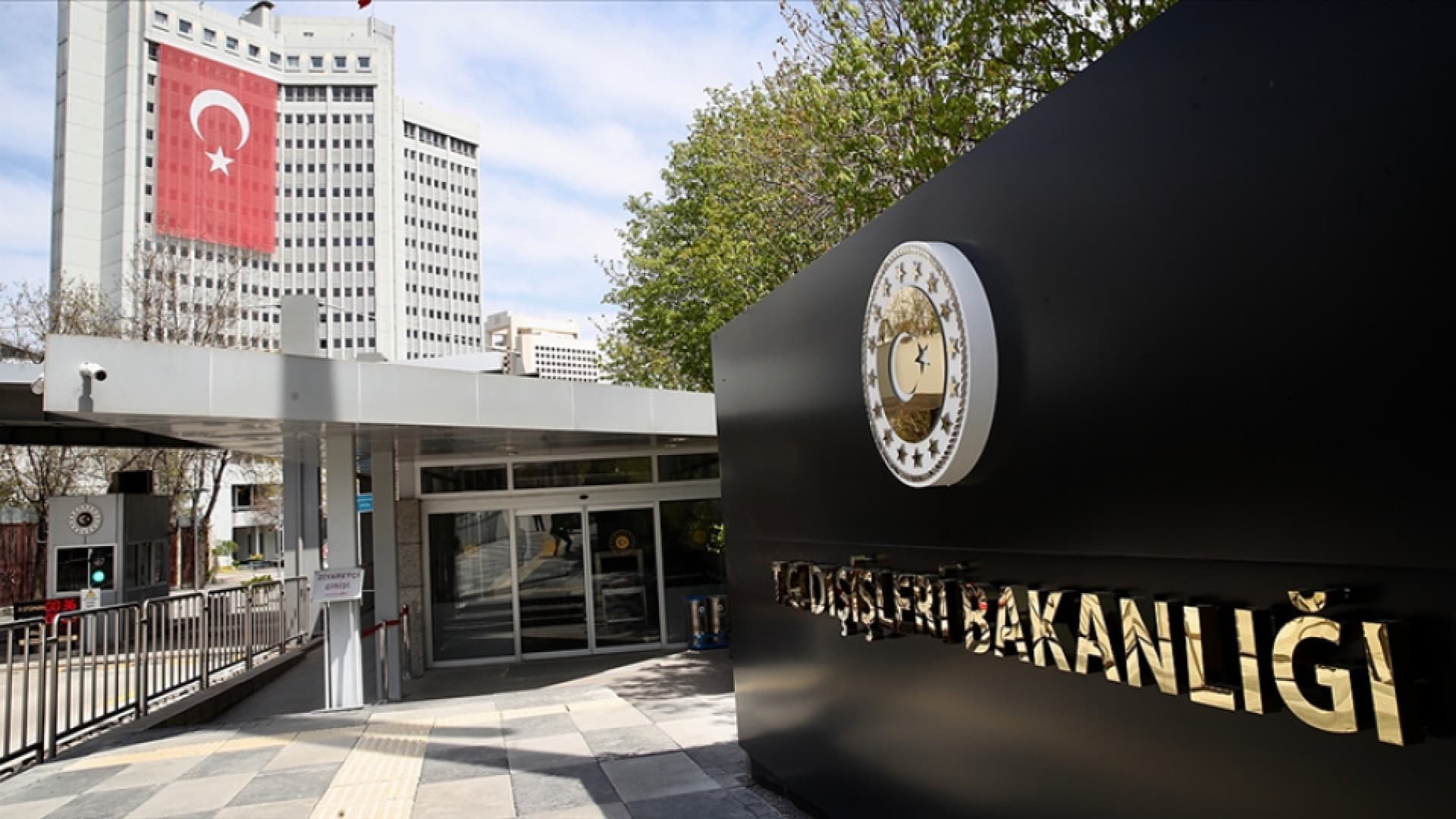 Dışişleri Bakanlığı'ndan Husilerin Sivil Altyapıya Yönelik Saldırısına Sert Tepki