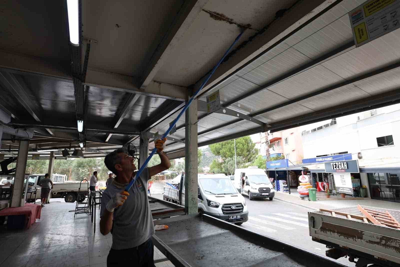 Marmaris Kapalı Pazaryeri Tepeden Tırnağa Yenilendi