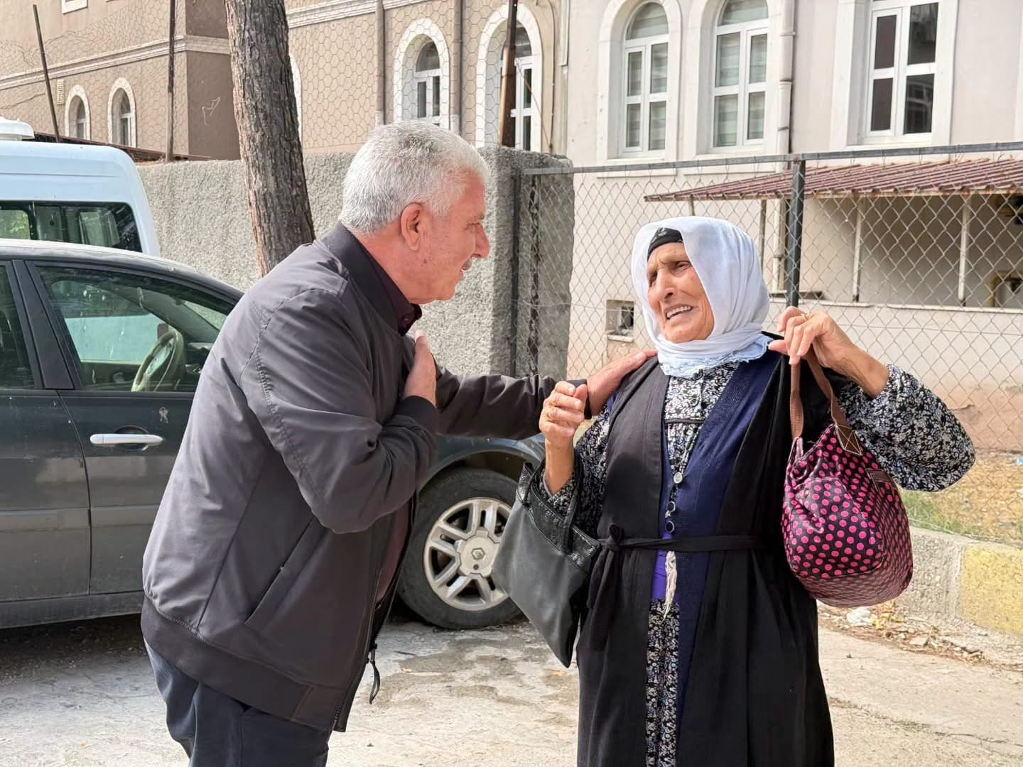 Başkan Karamehmetoğlu'ndan Yaşlılar Günü Mesajı