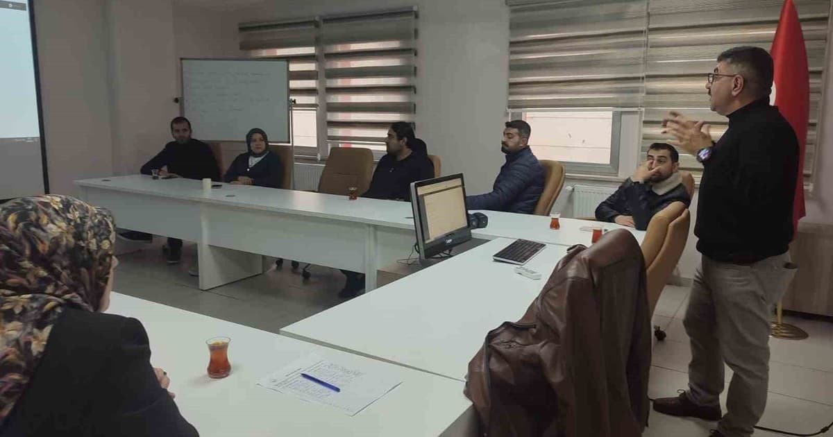 Bayburt'ta Bakım Personeline Hizmet İçi Eğitim Verildi