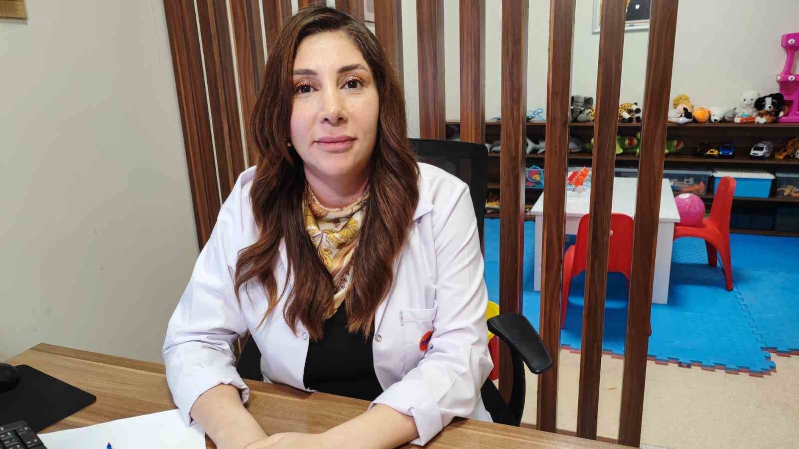 Uzmanından Gençlere Madde Bağımlılığı Uyarısı: Dijital Medyadaki Tehlikeye Dikkat