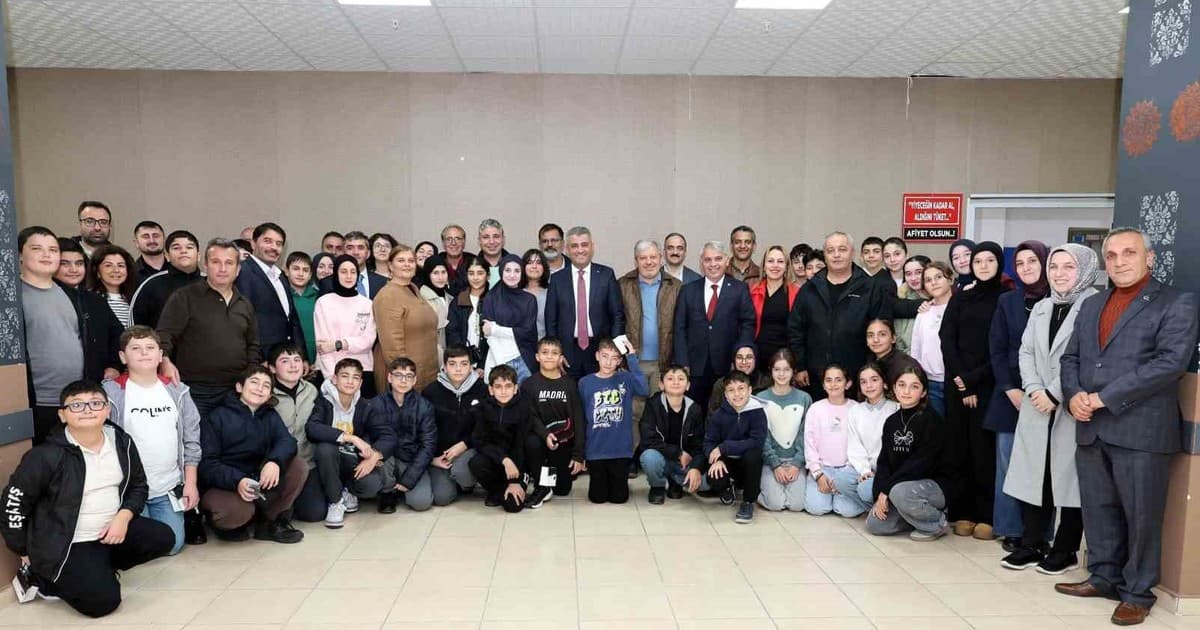 "Bizim Gök Kubbemiz" Projesi Öğrencileri Erzurum'da Buluşturdu