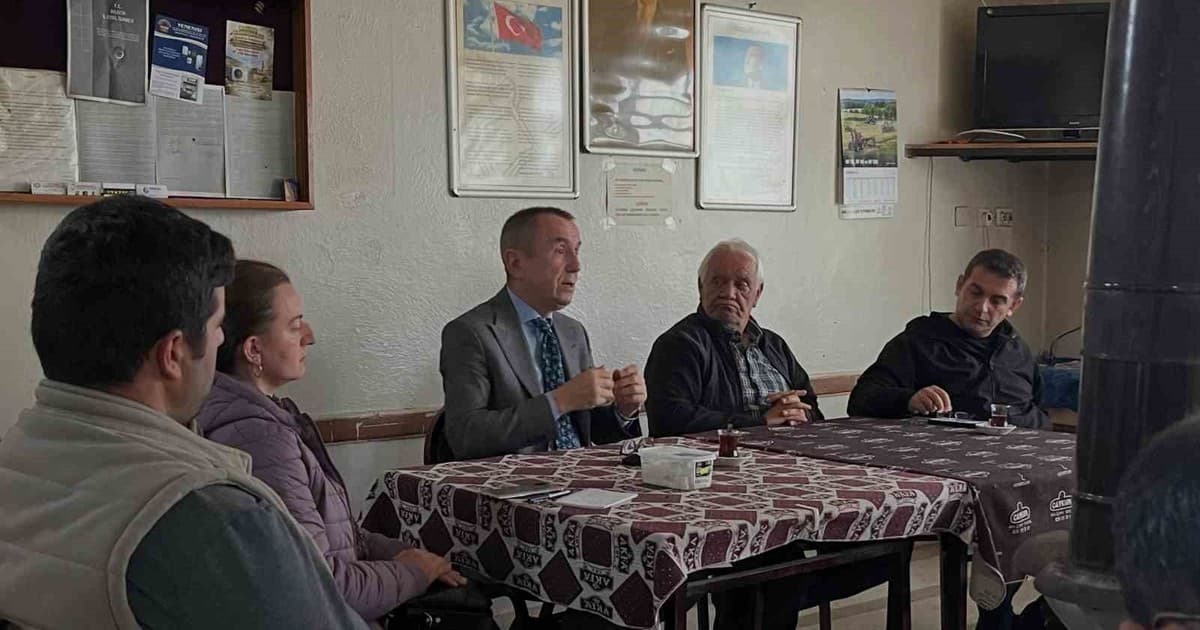 Bilecik Tarım İl Müdürü Kızıldamlar Köyü'nde Çiftçilerle Buluştu