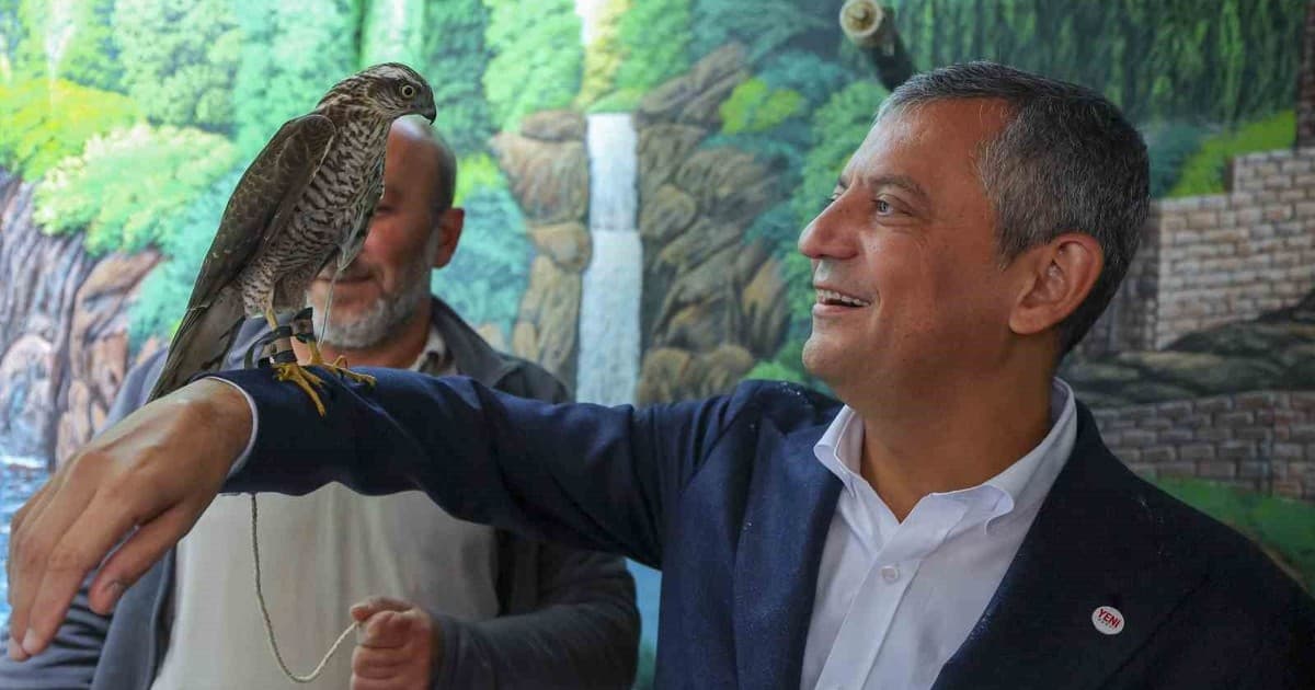 Özgür Özel Rize'de Selden Etkilenen Esnafla Buluştu
