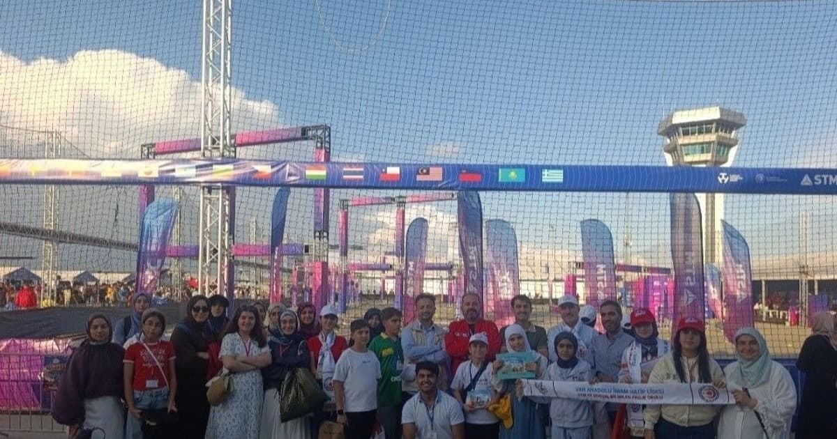 Vanlı Öğrenciler Güneydoğu TEKNOFEST'te Teknoloji Devleriyle Buluştu
