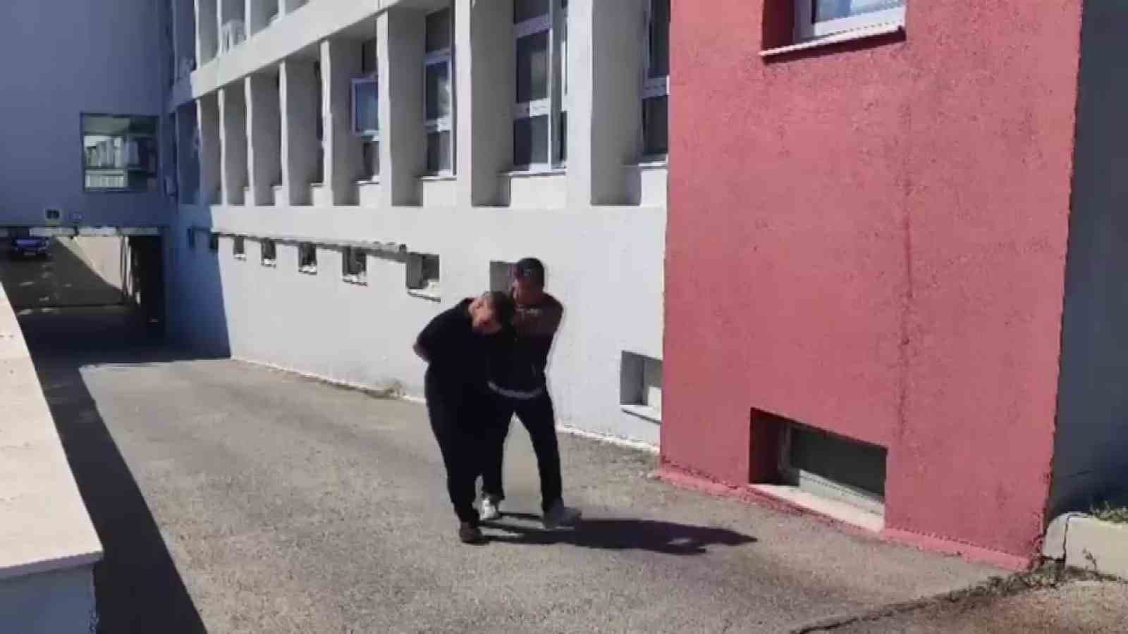 Adana'da Uyuşturucu Suçlarından Aranan 42 Firari Hükümlü Yakalandı