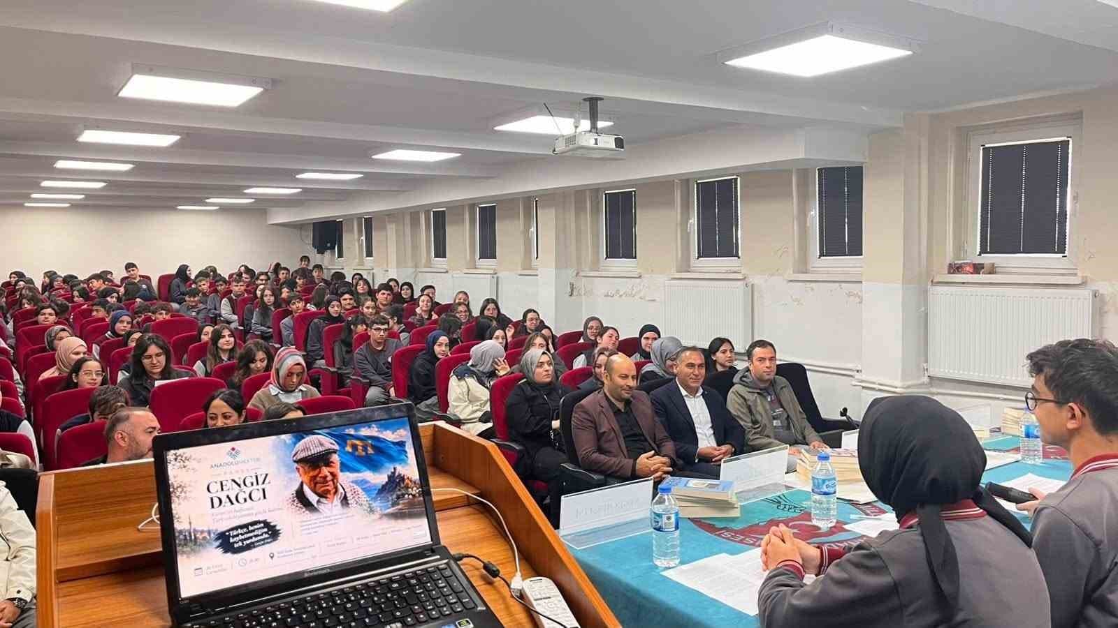 Milli İrade Anadolu Lisesinde Cengiz Dağcı Paneli Düzenlendi
