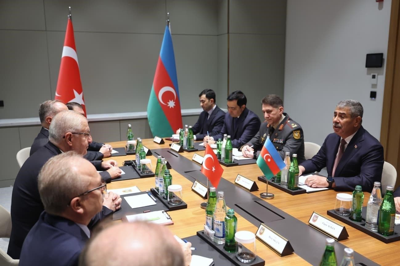 Bakan Yaşar Güler Şuşa'da Azerbaycanlı Mevkidaşıyla Bir Araya Geldi